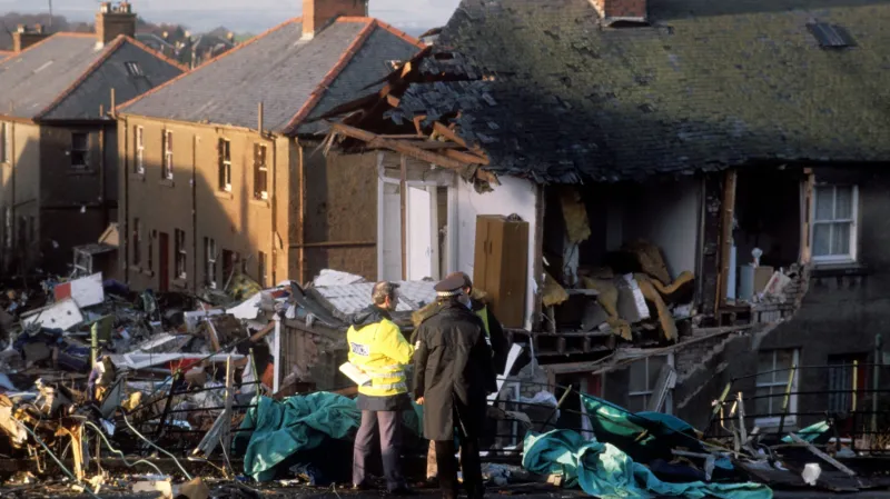 Následky spadlého boeingu u Lockerbie