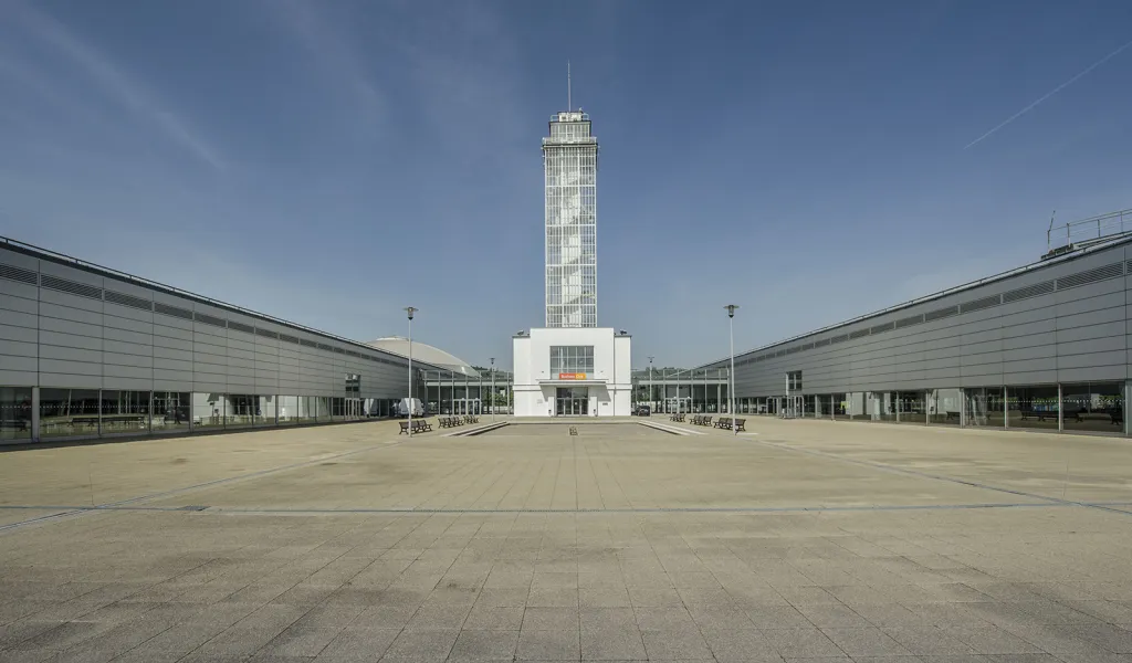 Vstupní pavilon v areálu výstaviště od Emila Králíka a Josefa Kalouse (1927–1928)