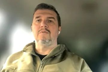 Від місцевої політики до евакуаційної частини медичної роти