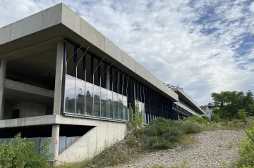 Z torza plánované radnice Prahy 8 bude po dostavbě sídlo unijní agentury pro kosmický program