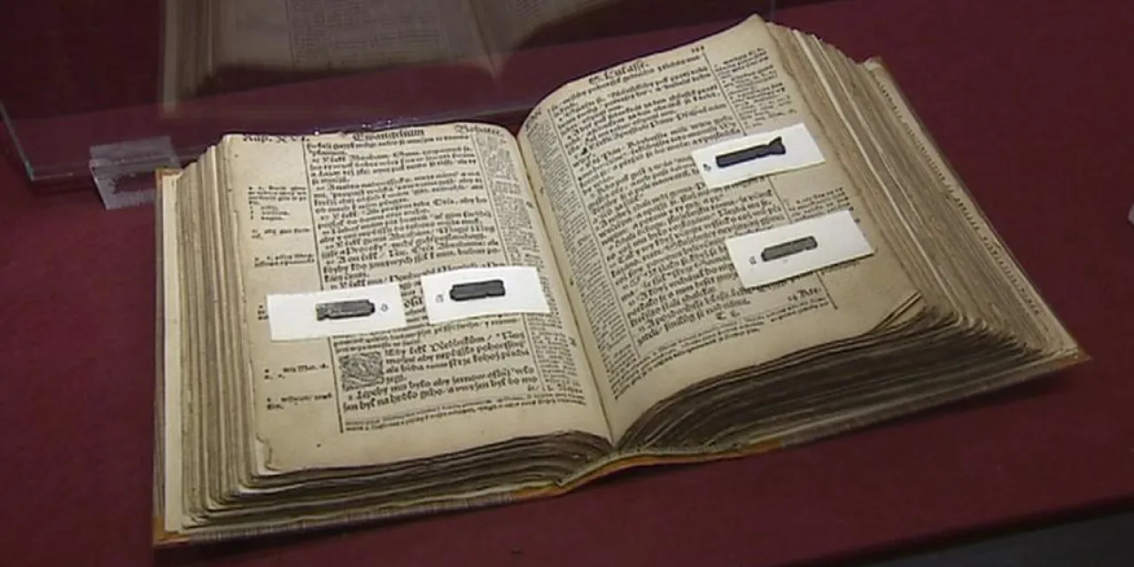 Kralice připravují velkolepé oslavy 400 let Bible kralické — ČT24