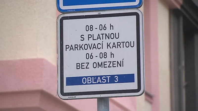 Dopravní značka u modré zóny