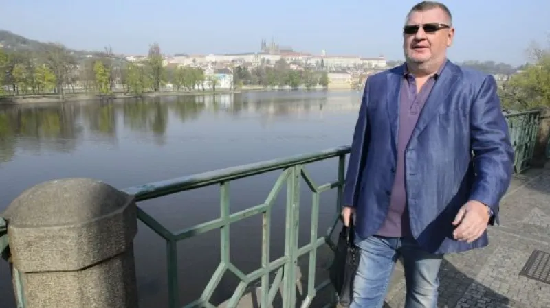 Události: Miliony z ČEZ šly do kasy firmy spojované s Rittigem