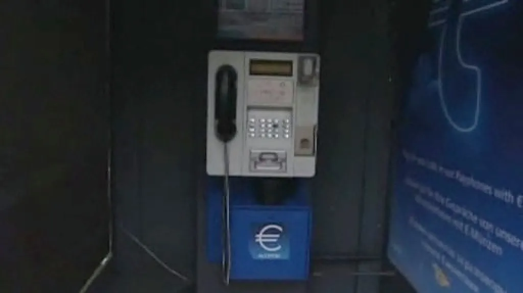 Telefonní budka