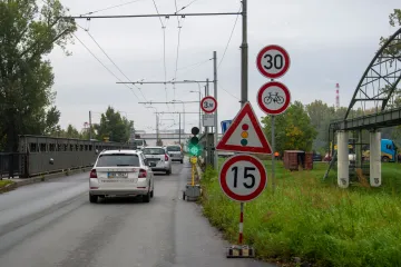 V Pardubicích začala oprava mostu, doprava bude deset týdnů omezená