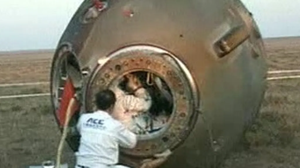 Čínská vesmírná loď po přistání