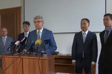 Třináctihodinové směny pro strojvedoucí a šest hodin odpočinku. Havlíček představil novelu železničního zákona