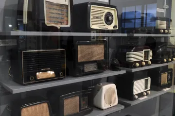 „Zázračná hmota“ přinesla revoluci v designu. Technické muzeum objevilo Kouzlo bakelitu