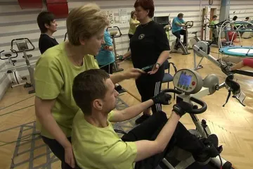 Pacienti bojovali s roztroušenou sklerózou na maratonu