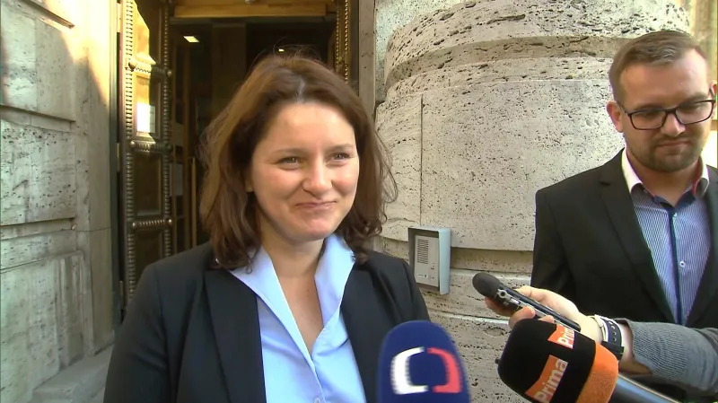 Maláčová: Máme 15 podnětů, jak řešit obchod s chudobou