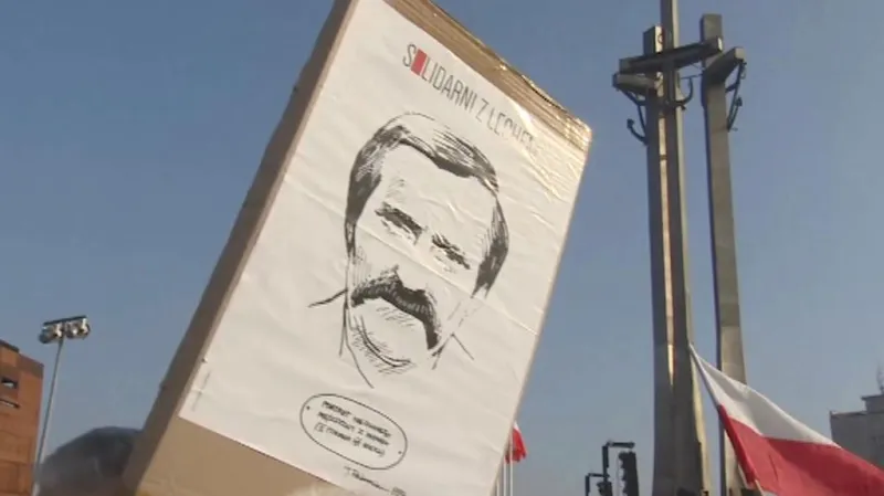 Demonstrace na podporu Lecha Walesy