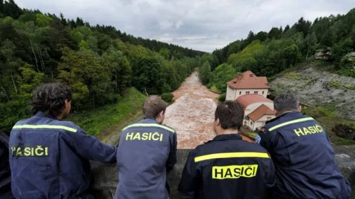 Země už má nejhorší za sebou, obce mohou rušit protipovodňová opatření