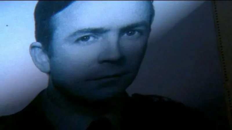 Poláci si připomínají příběh rozporuplného agenta