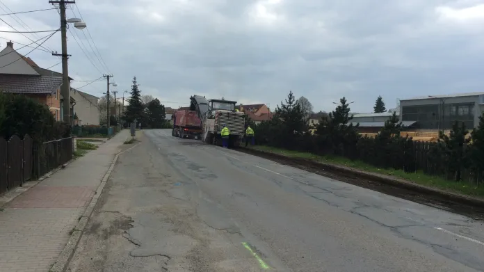 Oprava silnice v Tetčicích na Brněnsku