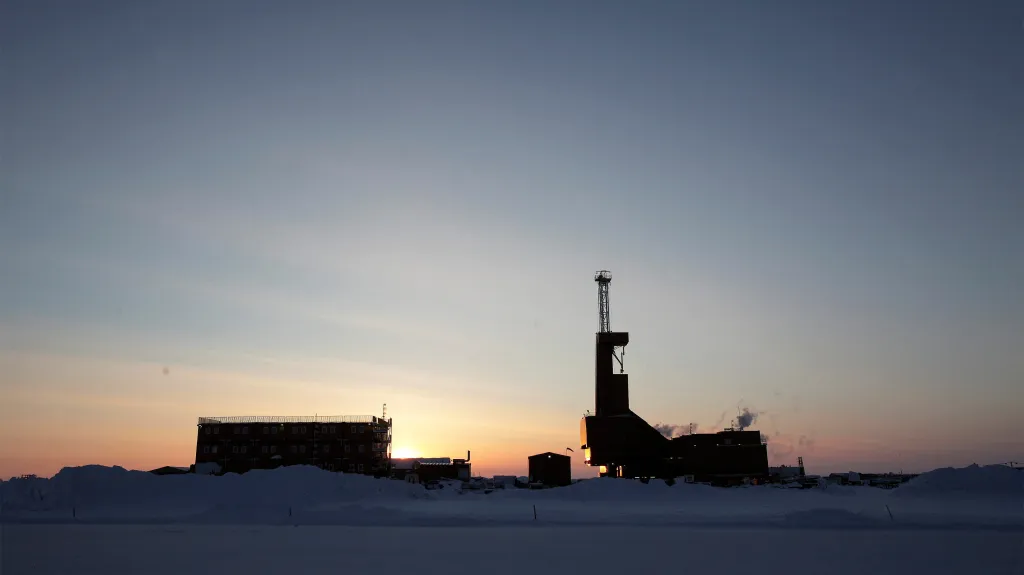 Vrtná věž v Prudhoe Bay na Aljašce