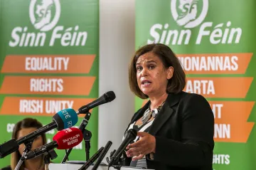 Ze Severního Irska zní volání po referendu o odtržení. Johnson přijel bránit rozpadu monarchie