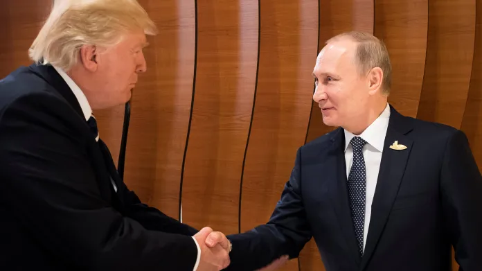 První setkání Trumpa s Putinem