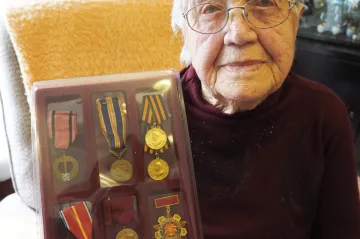Zemřela poslední příslušnice československé jednotky bojující na Dukle
