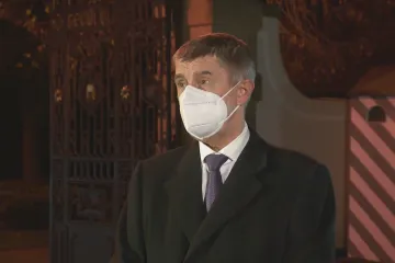 V předvečer hlasování o nouzovém stavu jednal Babiš s prezidentem. Pro Zemana to není zásadní téma, řekl premiér