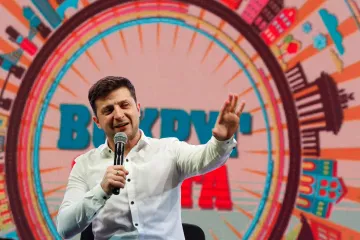 „Sluha lidu“ Zelenskyj: Muž, který tak dlouho hrál prezidenta, až se stal favoritem i ve skutečnosti