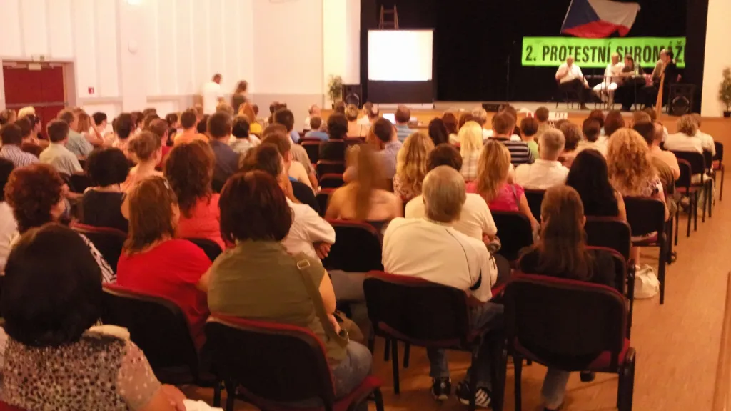 Židlochovičtí protestují proti rušení gymnázia