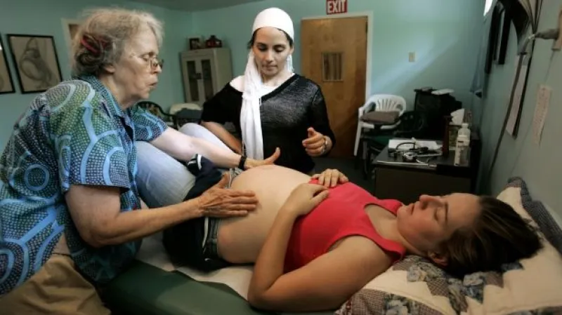 (Ne)chtěné porodní asistentky