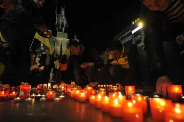 Lidé projevují solidaritu s Ukrajinou, organizují pomoc