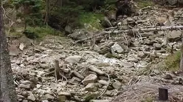 Vyschlé koryto potoka v Krkonoších