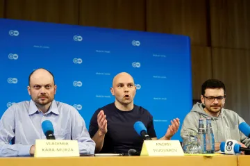 Ruský lid nerovná se Putin, řekli propuštění aktivisté