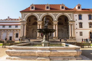 ANO bojuje o Senát v deseti obvodech. Uspěje?