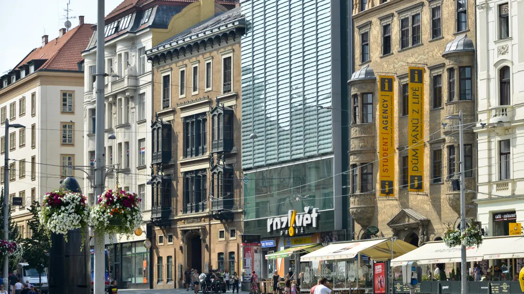 Kleinův palác zdobí litinové arkýře