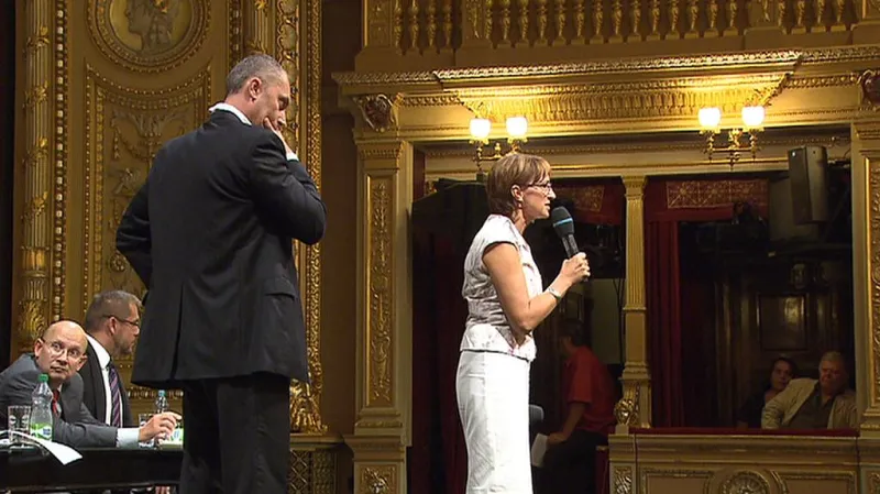 Alena Hanáková diskutuje v Národním divadle