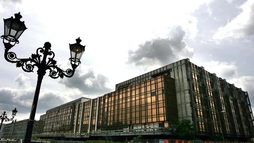 Palác republiky