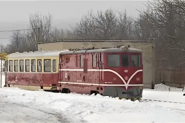 Na osoblažskou úzkokolejku se vrátily vlaky. Jediná lokomotiva se ale po pár jízdách porouchala