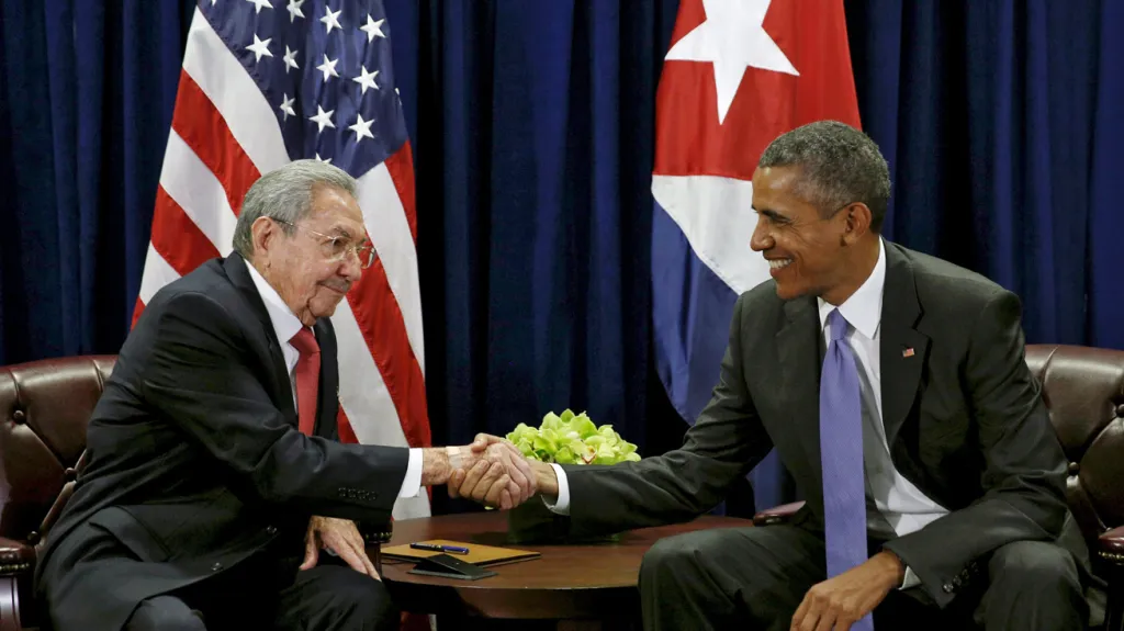 Raúl Castro a Barack Obama se setkali na okraj zasedání Valného shromáždění OSN