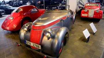 Z výstavy automobilů Jawa v Národním technickém muzeu