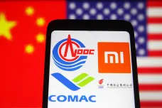USA umístily devět čínských společností včetně Xiaomi na černou listinu