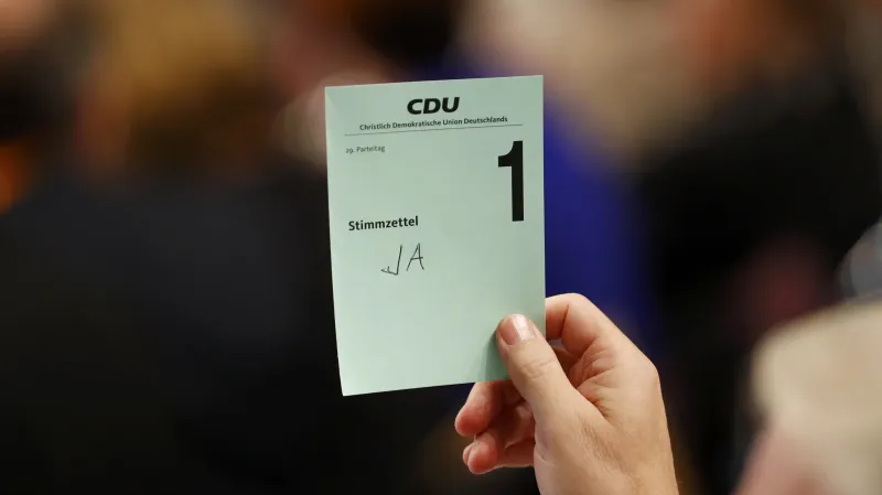 "ANO" pro Angelu. CDU si opět zvolila Merkelovou svou předsedkyní