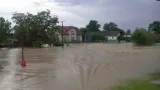 Lokální záplavy po silné bouři v obci Výrava