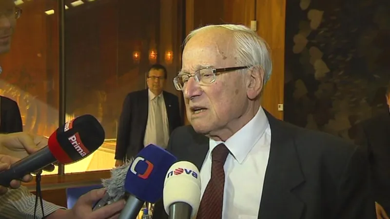 Sobotka vzal na návštěvu Německa i Rudolfa Zahradníka