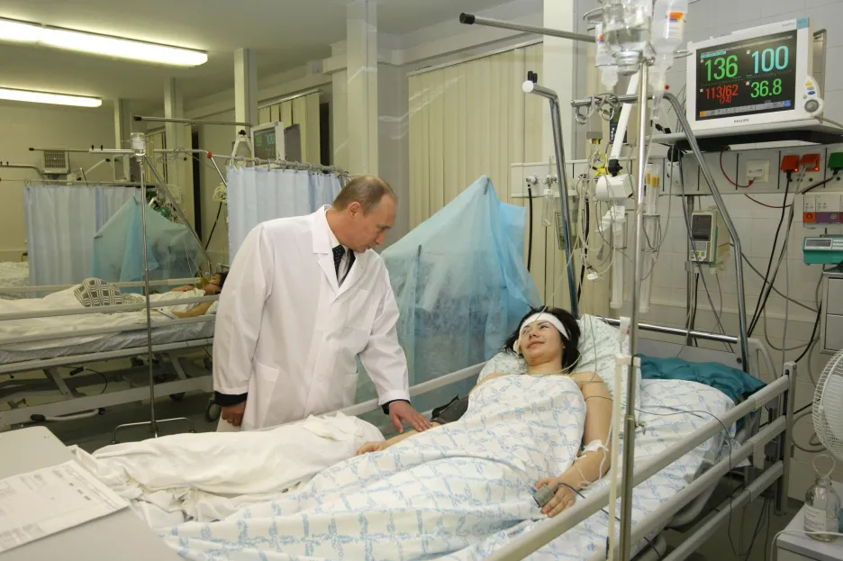 Русский в москве в коме. Человек в реанимации в коме.