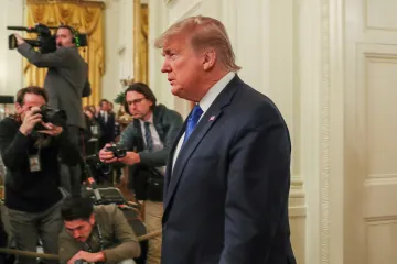 Trumpův den D? Demokraté asi svědky neprosadí, hlasovat o impeachmentu se přesto v pátek nemusí