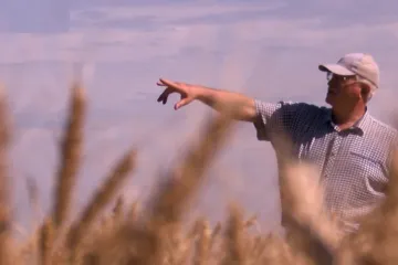 Zemědělci u Slovjansku zatím sklízejí pouze zbytky zbraní. Lidé se obávají příchodu Rusů