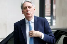 Britský ministr financí Hammond odstoupí. Nesouhlasí s Johnsonem a brexitem bez dohody