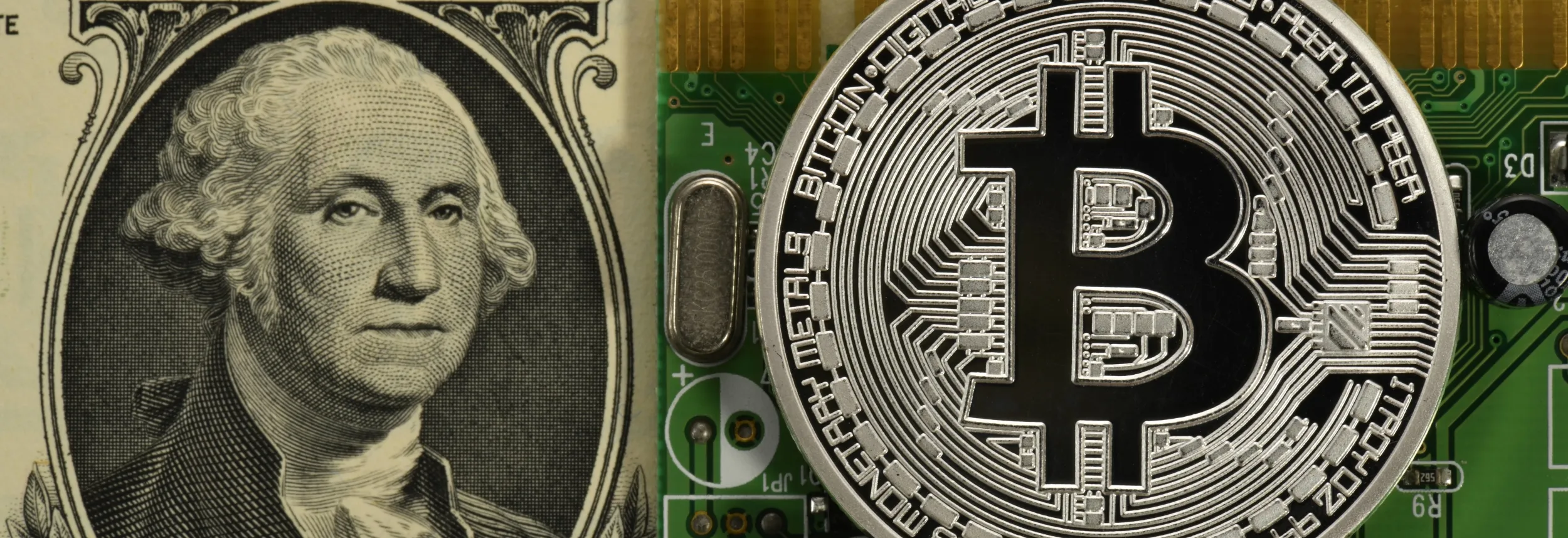 O koupi bitcoinu už se zajímají i prodavačky v samoobsluze. Je to riziko,  nebo snadný zisk? — ČT24 — Česká televize