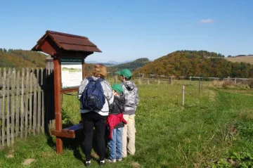 AVÍZO: Putování Podkrkonošskou krajinou - za krásami folkloru