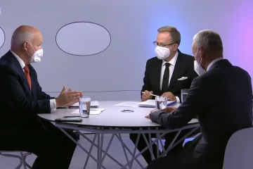 Západ se po Afghánistánu musí semknout. Lukašenkovi EU nesmí ustoupit, míní Fischer a Svoboda