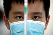ANALÝZA: Vakcíny s čínskými rysy. Masivní kampaň útočí i na západní očkovací látky