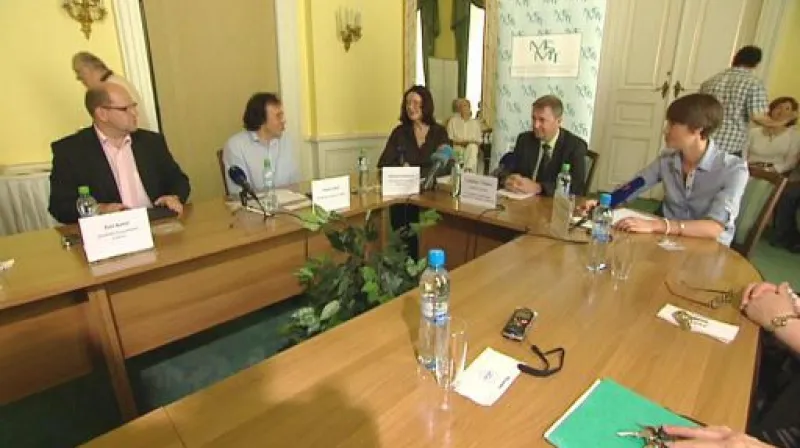 Brífink k uvedení snímku Nickyho rodina do škol