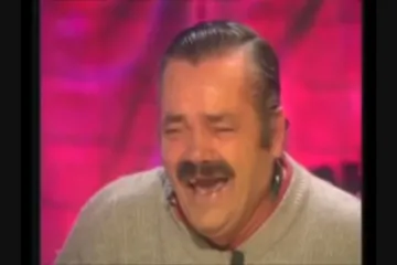 Není mu rozumět a má neobvyklý smích. Španělského komika proslavila jediná show a internetoví vtipálci